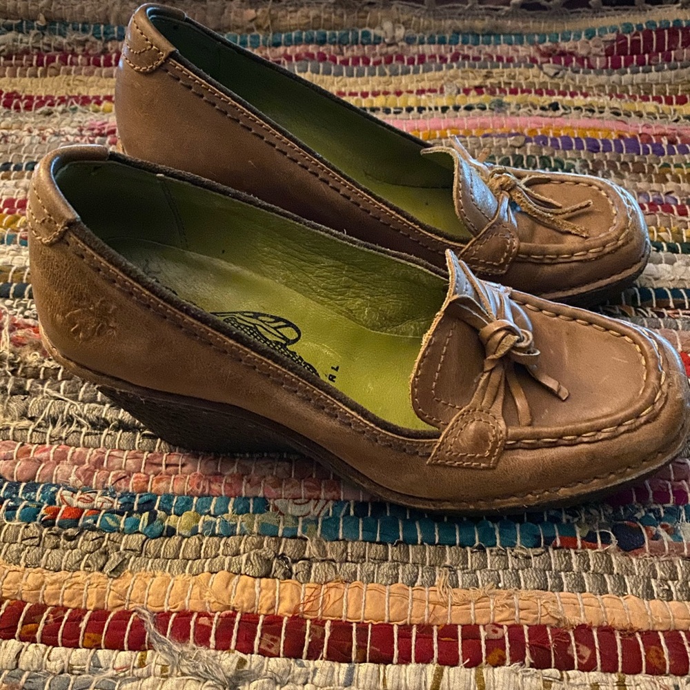 FLY GIRL SHOE